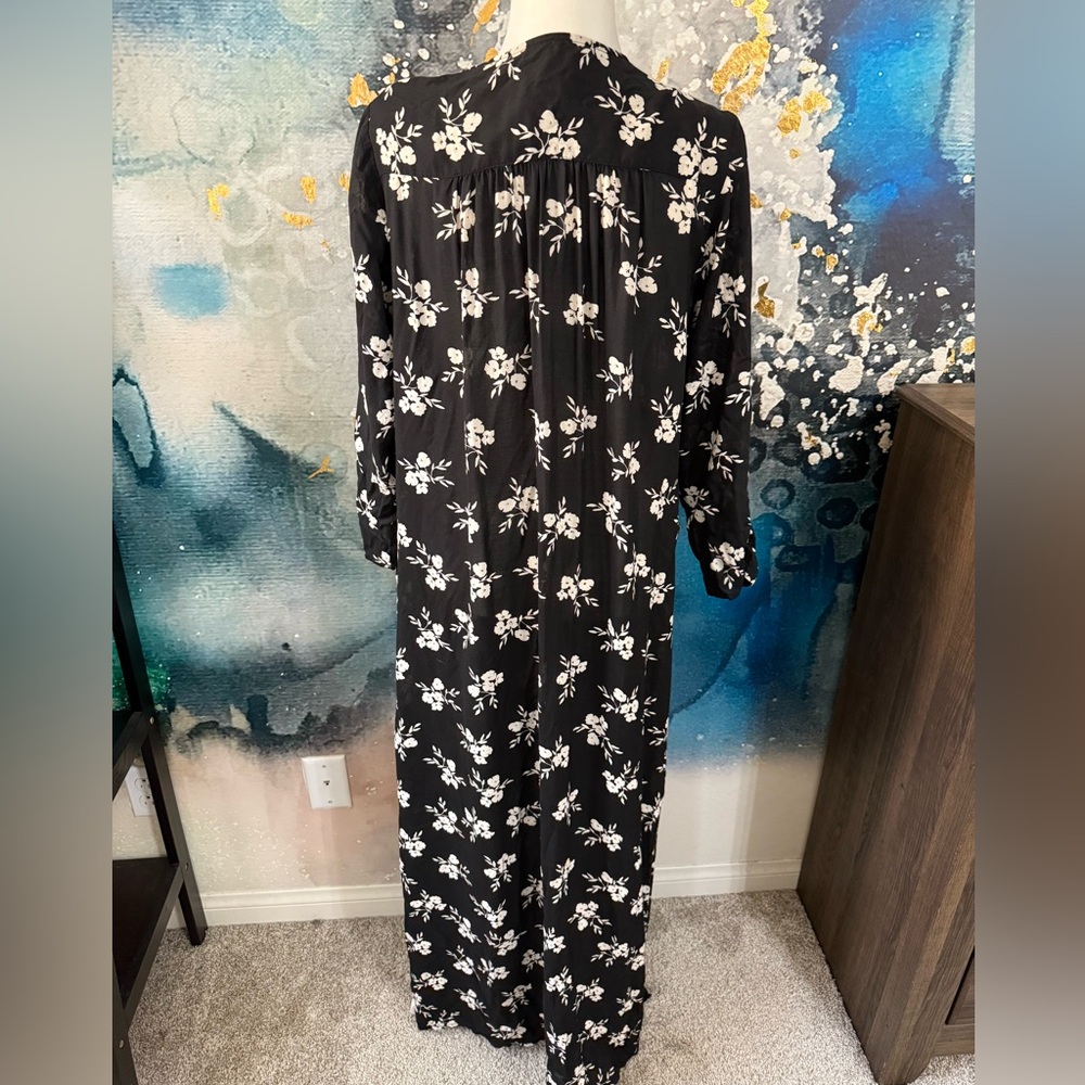 Black Floral Long Kimono Duster - Picture 3 of 8